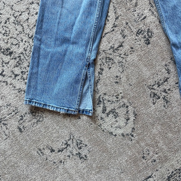 abercrombie & fitch The 90s Relaxed Jean
High Rise curve love 28/ 6s - Picture 6 of 11